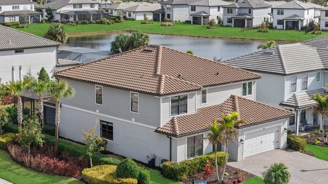 5876 SILVERSIDE PINE COURT, Lakewood Ranch, FL 34211