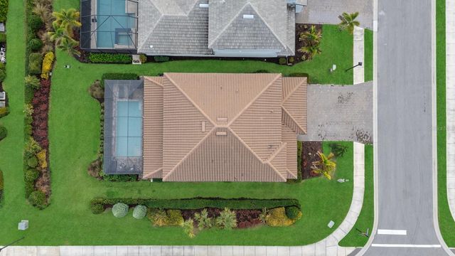 5876 SILVERSIDE PINE COURT, Lakewood Ranch, FL 34211