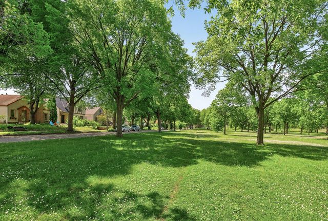 3342 Xerxes Avenue N, Minneapolis, MN 55412
