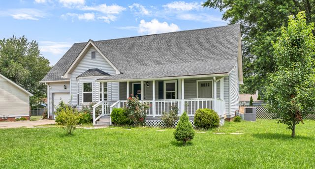 3405 Polly Dr, Clarksville, TN 37042