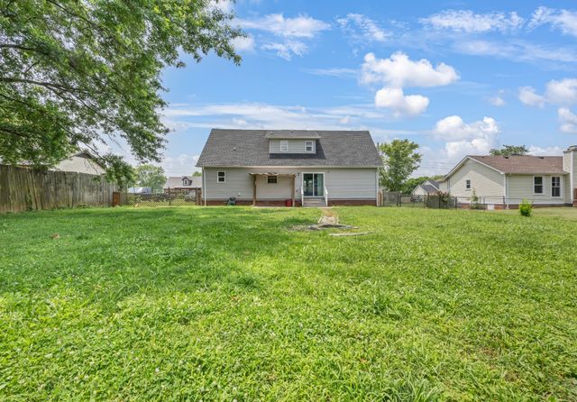 3405 Polly Dr, Clarksville, TN 37042