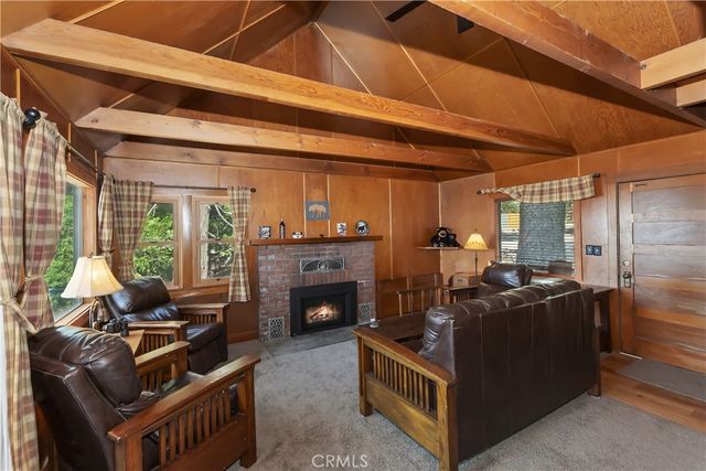 1040 Mile High Road, Twin Peaks, CA 92391