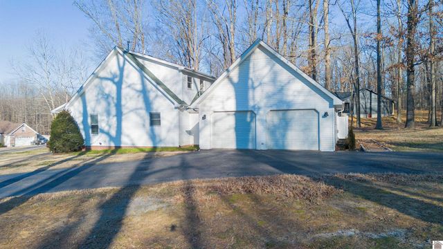 925 Wayside Dr, Paducah, KY 42003