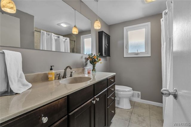67 North Transit Hill Drive, Cheektowaga, NY 14043