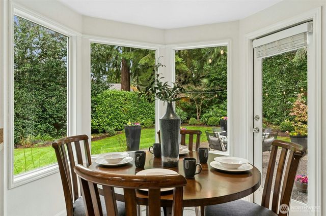 2824 234th Place NE, Sammamish, WA 98074