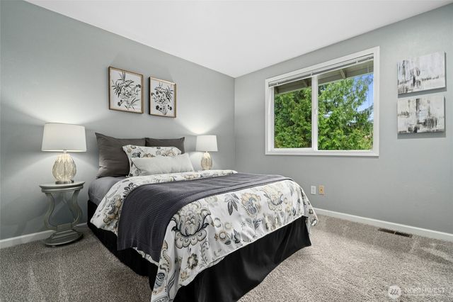 2824 234th Place NE, Sammamish, WA 98074