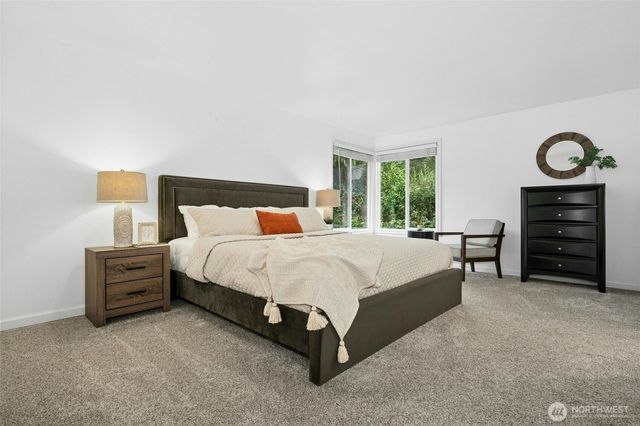 2824 234th Place NE, Sammamish, WA 98074