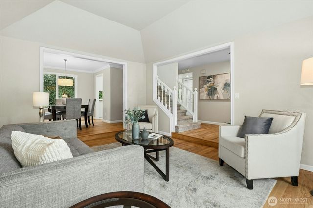 2824 234th Place NE, Sammamish, WA 98074