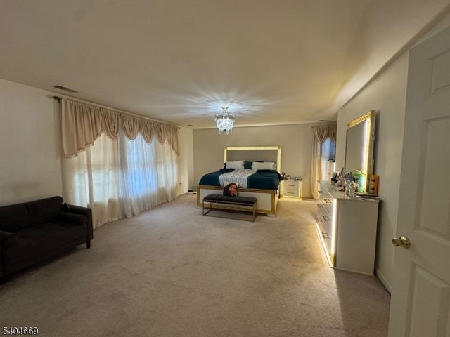 6 Andre Ct, Hardyston Twp., NJ 07416