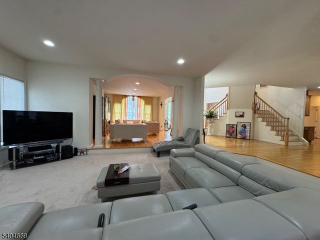 6 Andre Ct, Hardyston Twp., NJ 07416