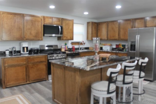 811 Buds Point Road, Mcalester, OK 74501