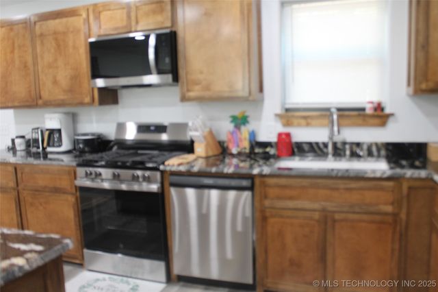 811 Buds Point Road, Mcalester, OK 74501