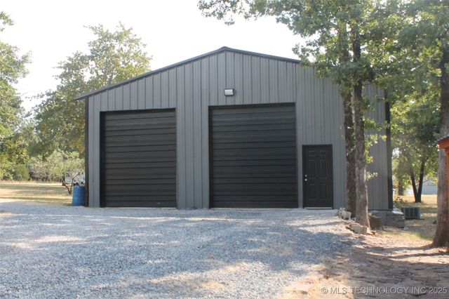 811 Buds Point Road, Mcalester, OK 74501