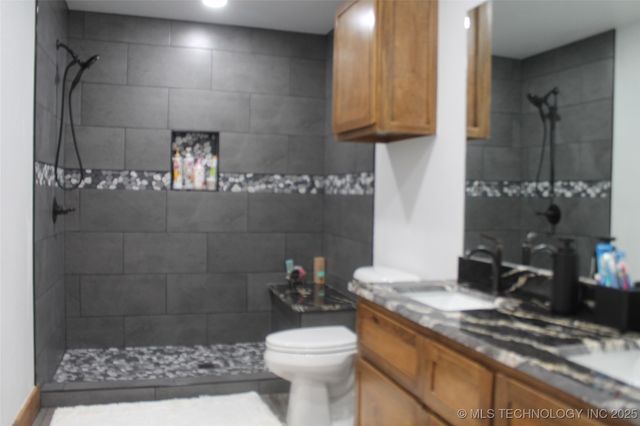811 Buds Point Road, Mcalester, OK 74501