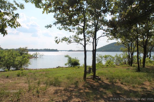 811 Buds Point Road, Mcalester, OK 74501