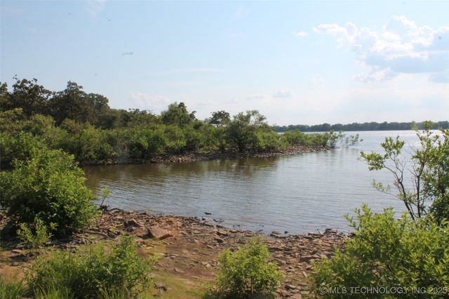 811 Buds Point Road, Mcalester, OK 74501