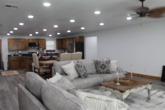 811 Buds Point Road, Mcalester, OK 74501