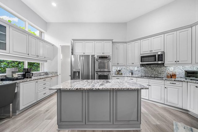 6152 NW 121ST Avenue, Coral Springs, FL 33076