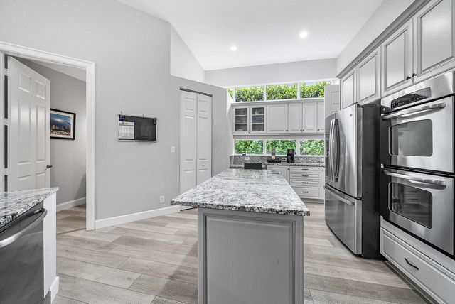 6152 NW 121ST Avenue, Coral Springs, FL 33076