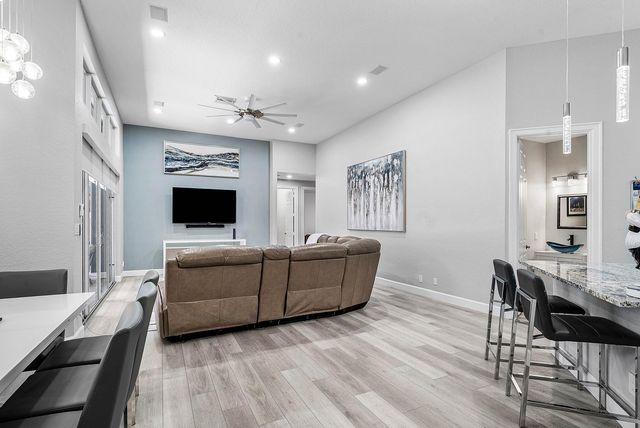 6152 NW 121ST Avenue, Coral Springs, FL 33076