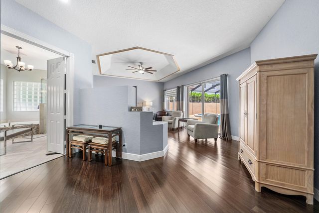 6152 NW 121ST Avenue, Coral Springs, FL 33076