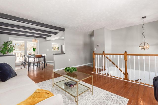 209 Prince Of Wales Drive, Columbus, OH 43230