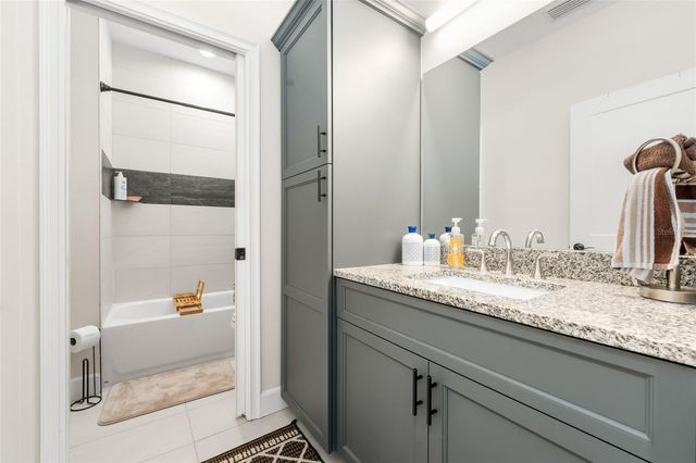 26530 NW 110TH AVENUE, High Springs, FL 32643