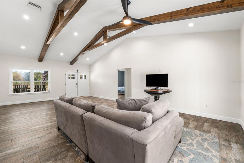 Image 11 of property listing at 26530 NW 110TH AVENUE, High Springs, FL 32643