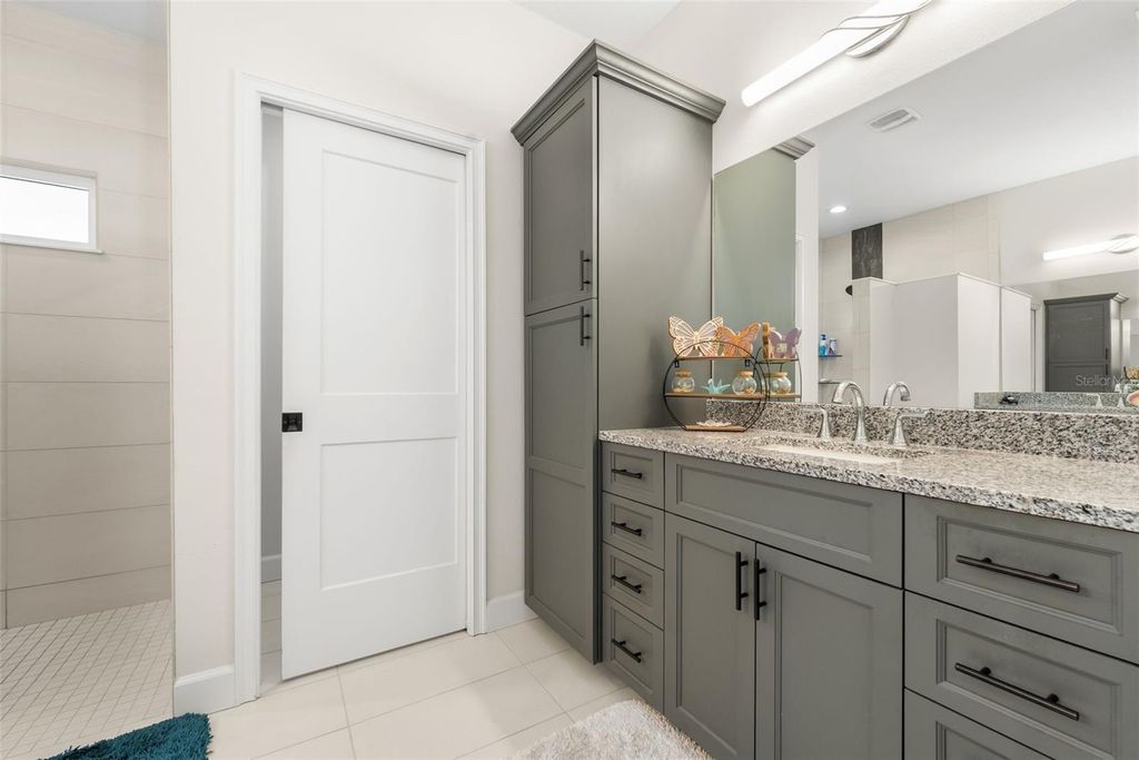 Image 23 of property listing at 26530 NW 110TH AVENUE, High Springs, FL 32643