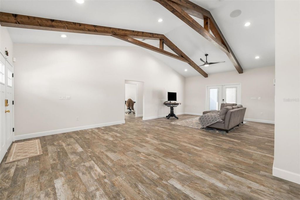 Image 9 of property listing at 26530 NW 110TH AVENUE, High Springs, FL 32643