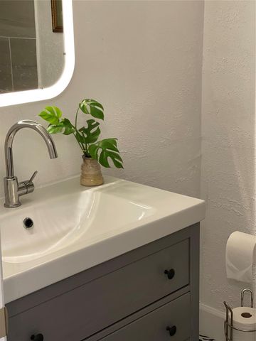 3400 Timmons Lane 13, Houston, TX 77027