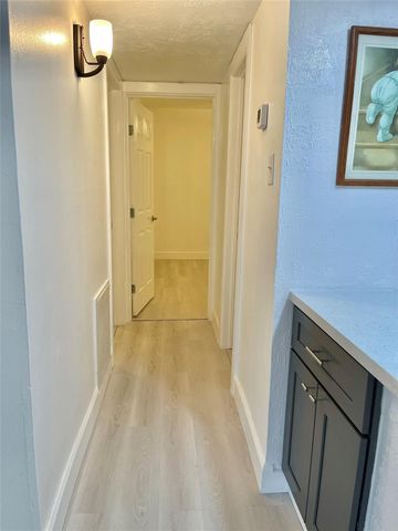 3400 Timmons Lane 13, Houston, TX 77027