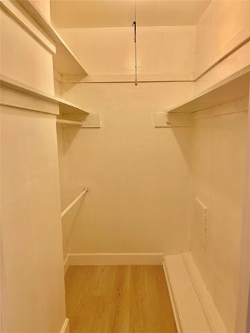 3400 Timmons Lane 13, Houston, TX 77027