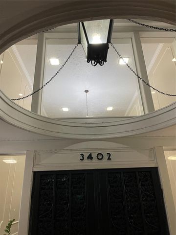 3400 Timmons Lane 13, Houston, TX 77027