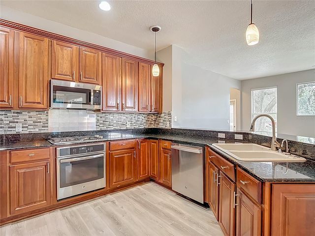 8521 BRAMWELL WAY, Tampa, FL 33647