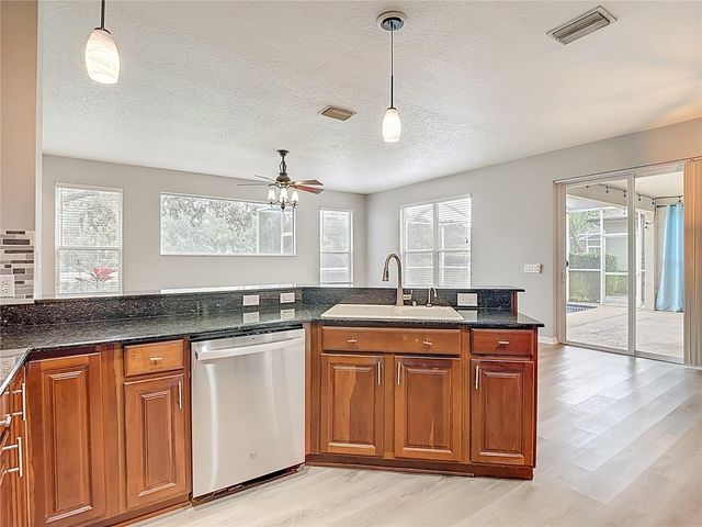 8521 BRAMWELL WAY, Tampa, FL 33647