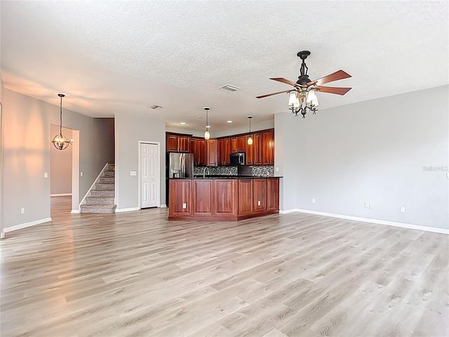 8521 BRAMWELL WAY, Tampa, FL 33647