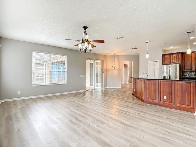 8521 BRAMWELL WAY, Tampa, FL 33647