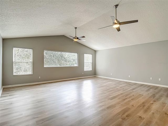 8521 BRAMWELL WAY, Tampa, FL 33647