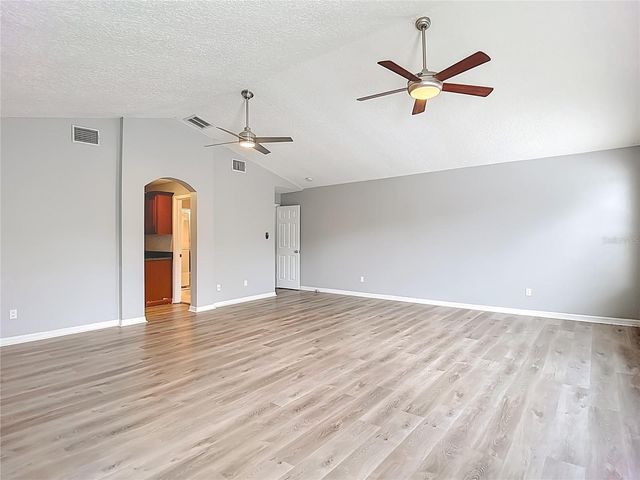 8521 BRAMWELL WAY, Tampa, FL 33647