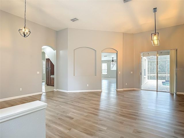 8521 BRAMWELL WAY, Tampa, FL 33647