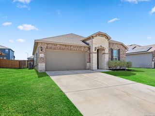 2818 Ridge Berry Rd., New Braunfels, TX 78130