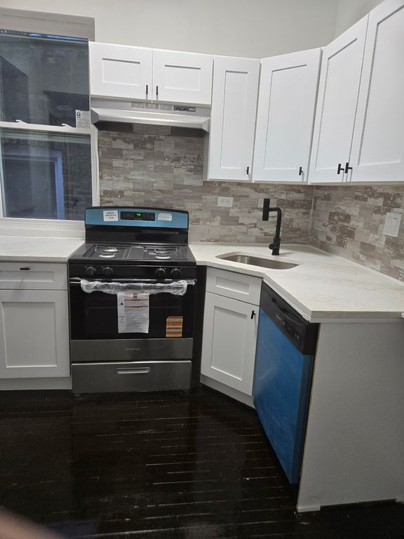 6229 S Bishop Street 2, Chicago, IL 60636