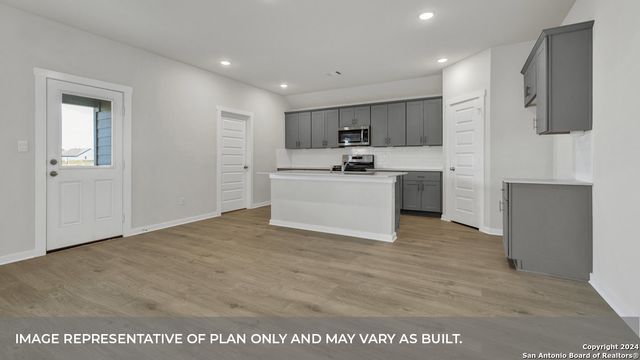 379 Gwenn Glade Cv, Lockhart, TX 78644