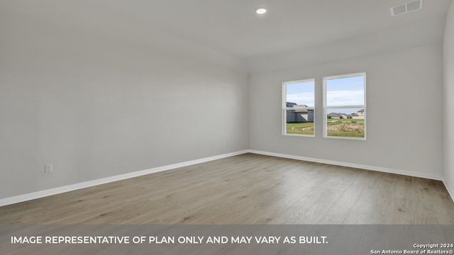 379 Gwenn Glade Cv, Lockhart, TX 78644