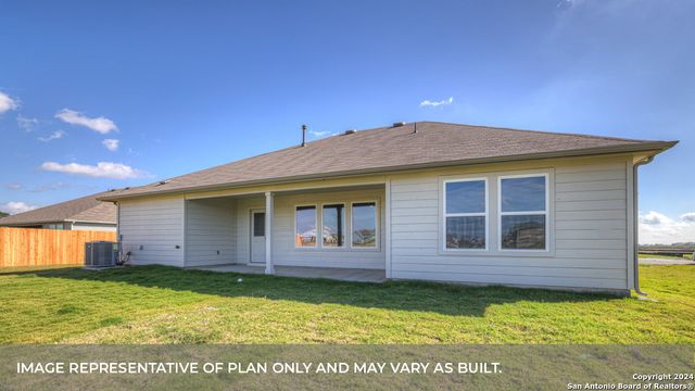 379 Gwenn Glade Cv, Lockhart, TX 78644