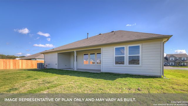 379 Gwenn Glade Cv, Lockhart, TX 78644