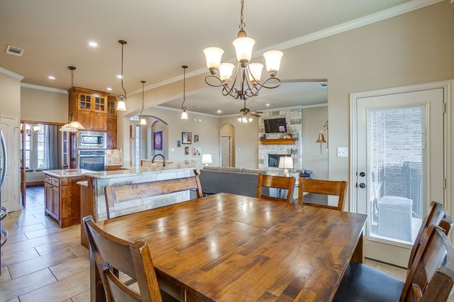 195 Brook Hollow Lane, Weatherford, TX 76088