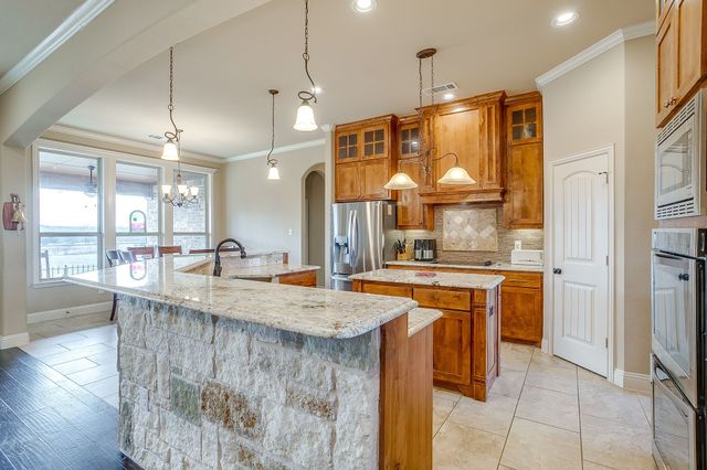 195 Brook Hollow Lane, Weatherford, TX 76088