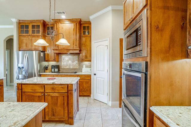 195 Brook Hollow Lane, Weatherford, TX 76088